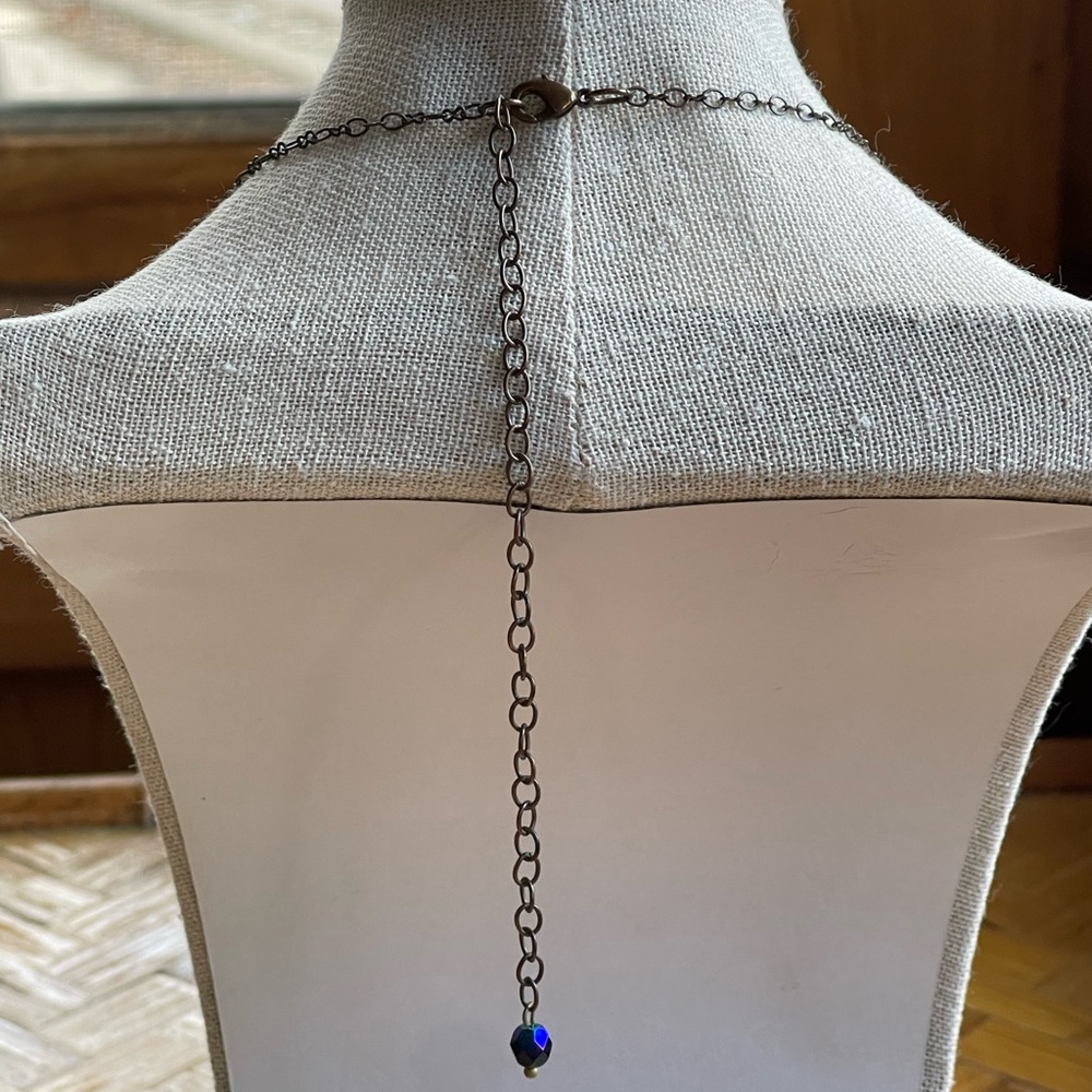 Vintage Czech glass faceted beads on chain AB finish - Picture 4 of 6